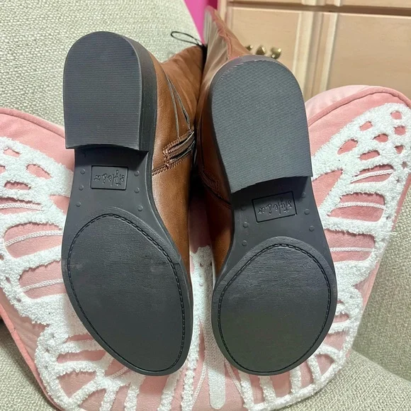 Brown leather boot. Style and company - Picture 4 of 5